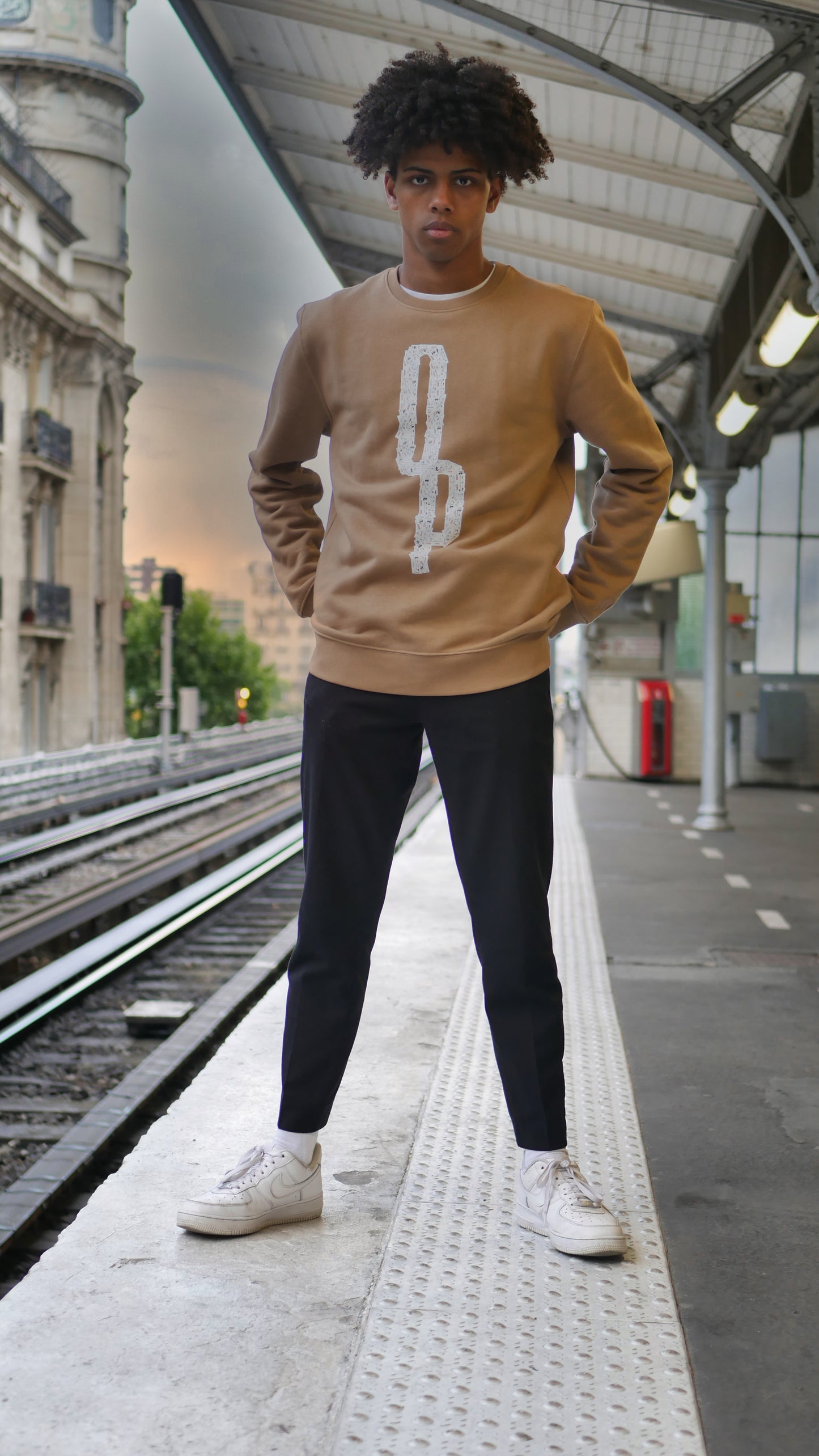 Crewneck Metropolitana - Camel - Ombre Parisienne