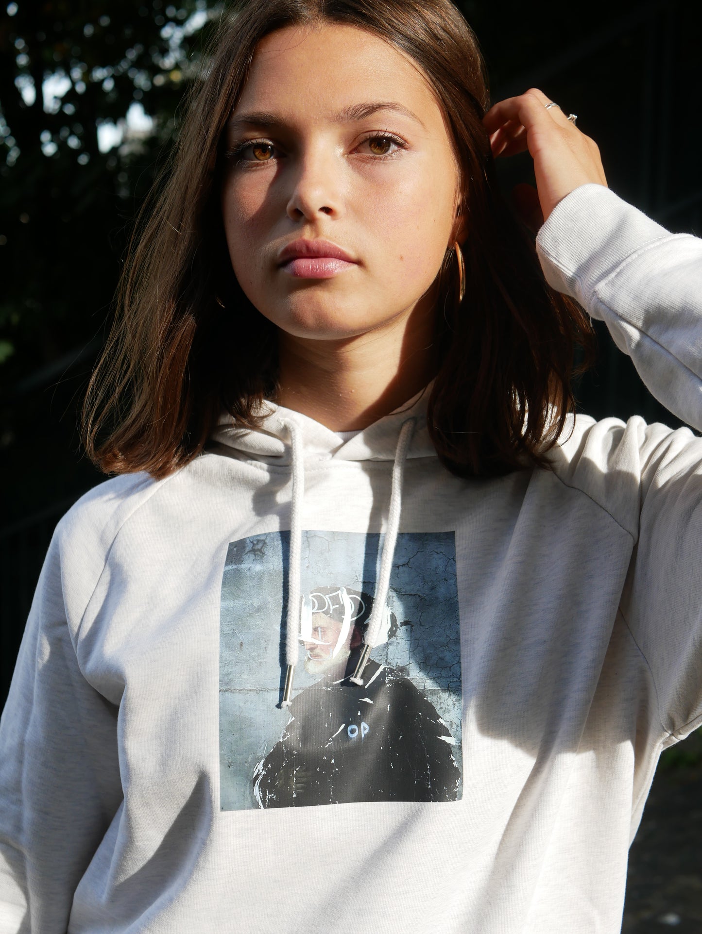 Hoodie Sacerdote - White - Ombre Parisienne