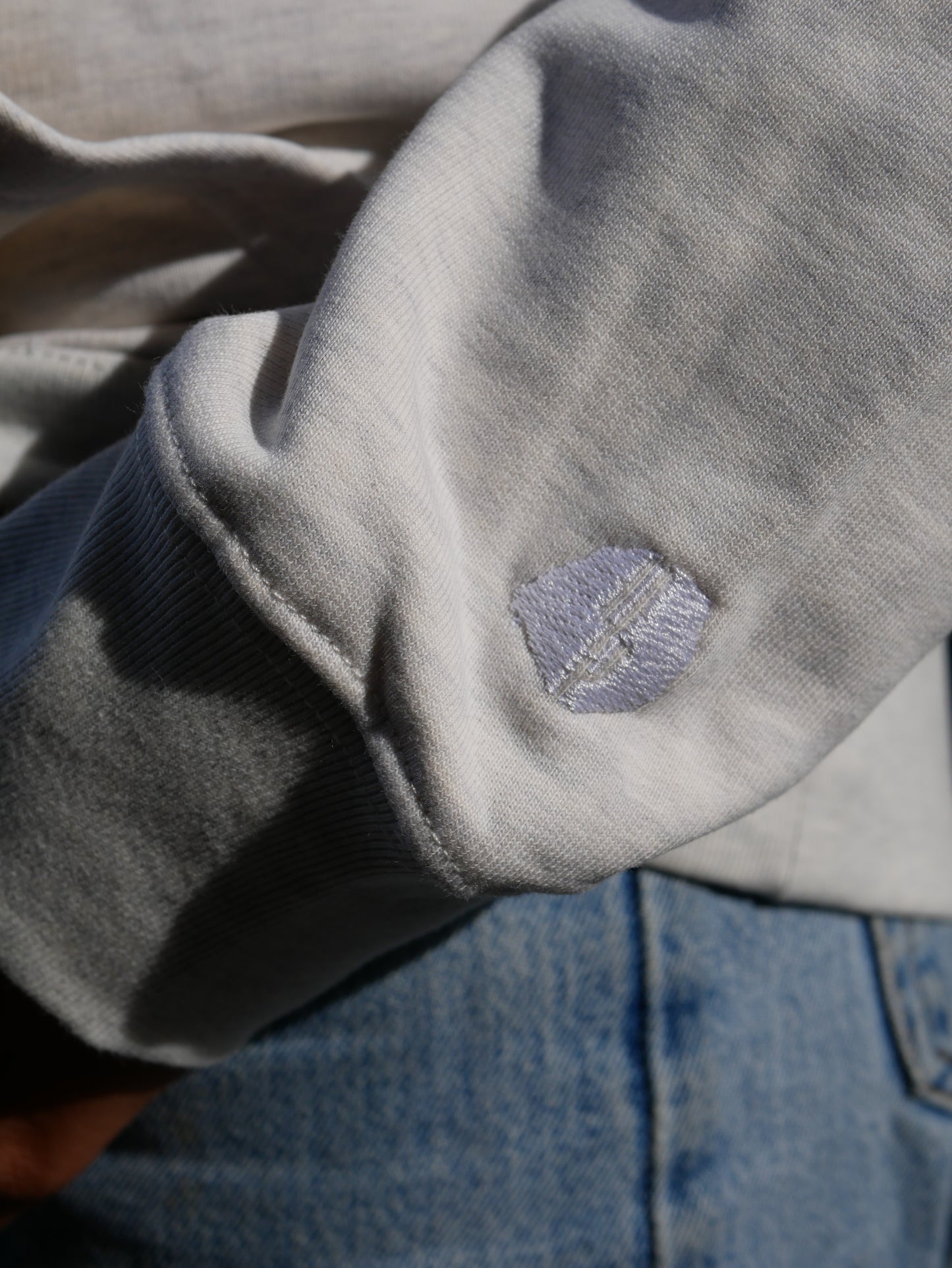 Hoodie Sacerdote - White - Ombre Parisienne