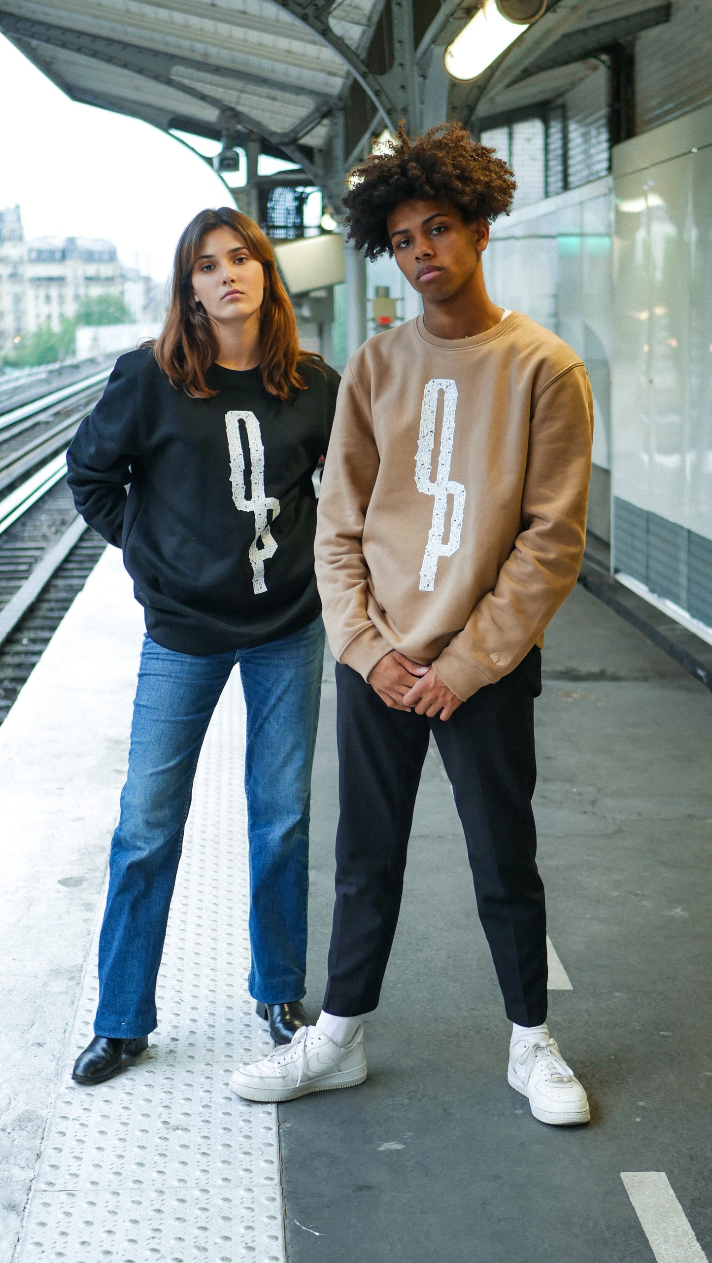 Crewneck Metropolitana - Black - Ombre Parisienne