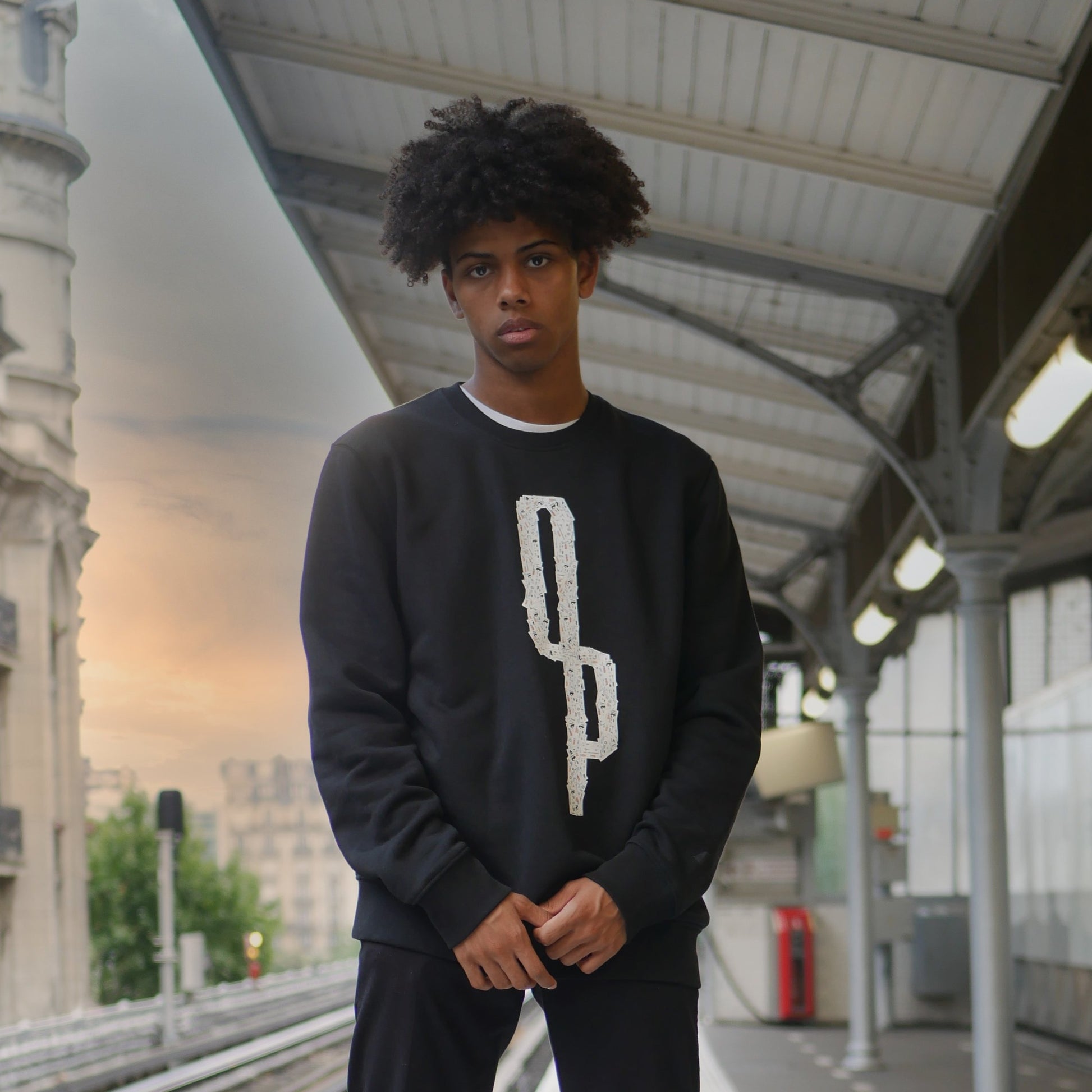 Crewneck Metropolitana - Black - Ombre Parisienne